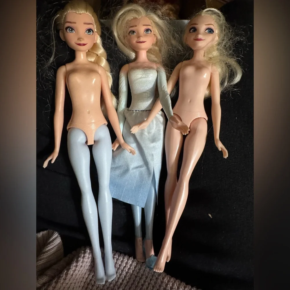 15‎ Disney Barbie’s